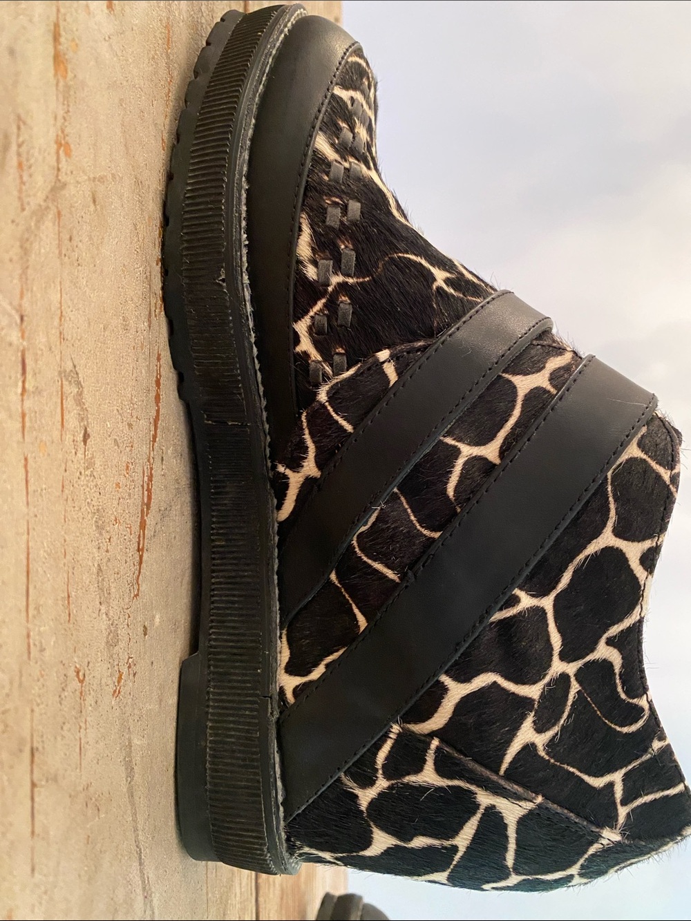 80/20 Black and Cream Giraffe-Print Fur Leather Strap Loafers - Picture 6 of 12